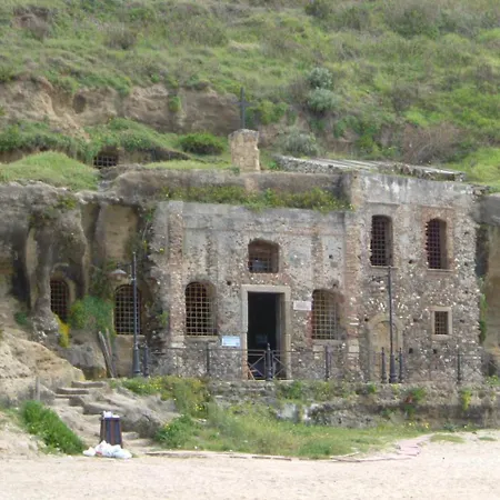 בית נופש Vistamare Piedigrotta Casa Sul Mare פיצו