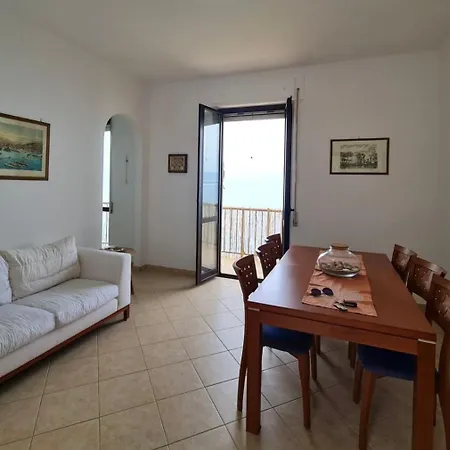 بيت للعطل Vistamare Piedigrotta Casa Sul Mare بيتسو